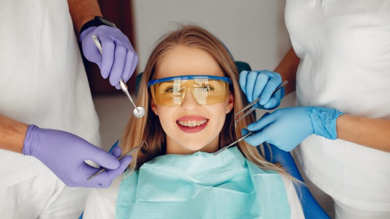 ترمیم دندان کودکان در کلینیک دندانپزشکی دکتر صنفی